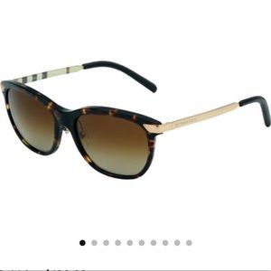 NEW! Burberry sunglasses!